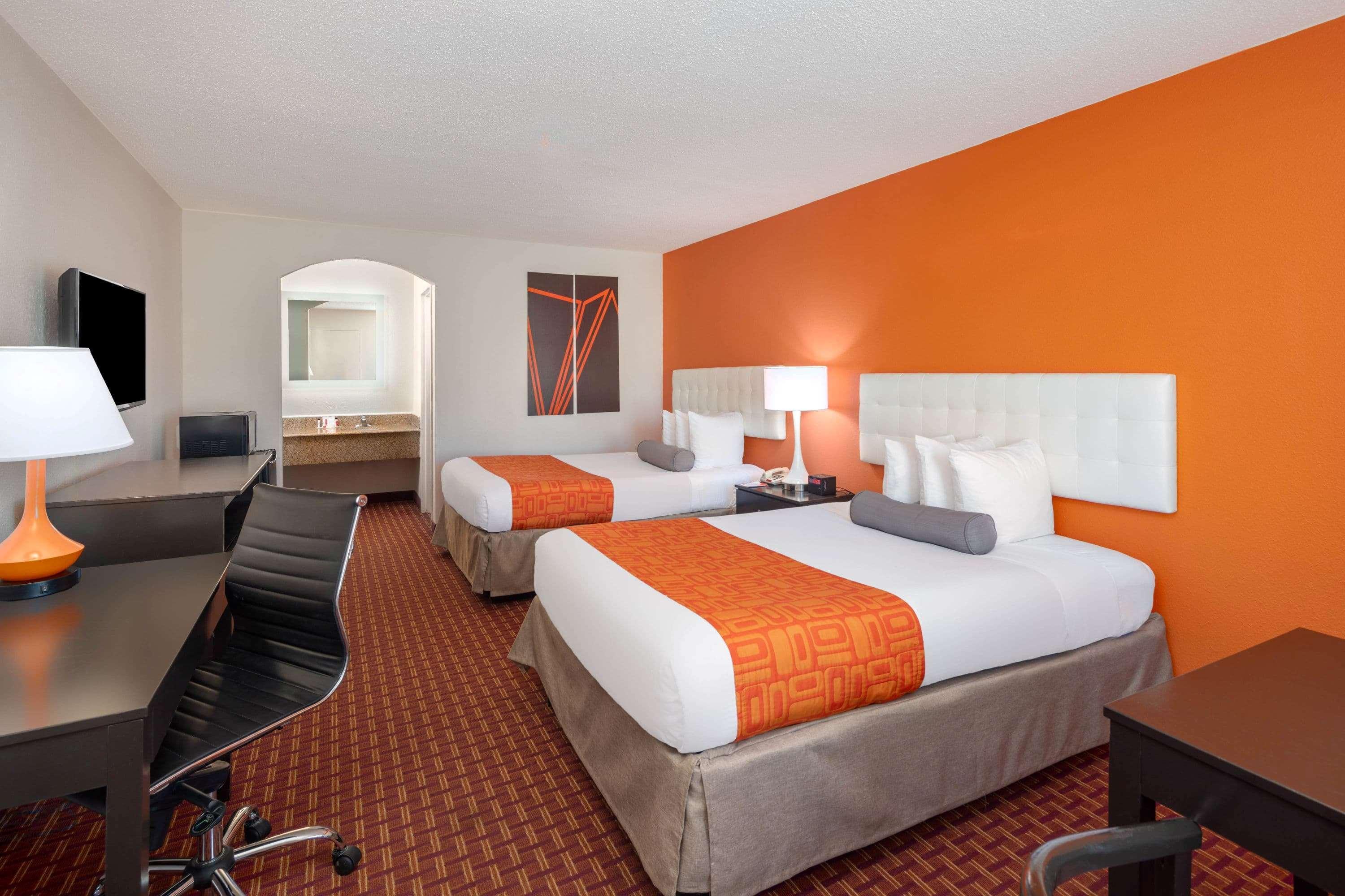 Howard Johnson By Wyndham Rock Hill Bagian luar foto