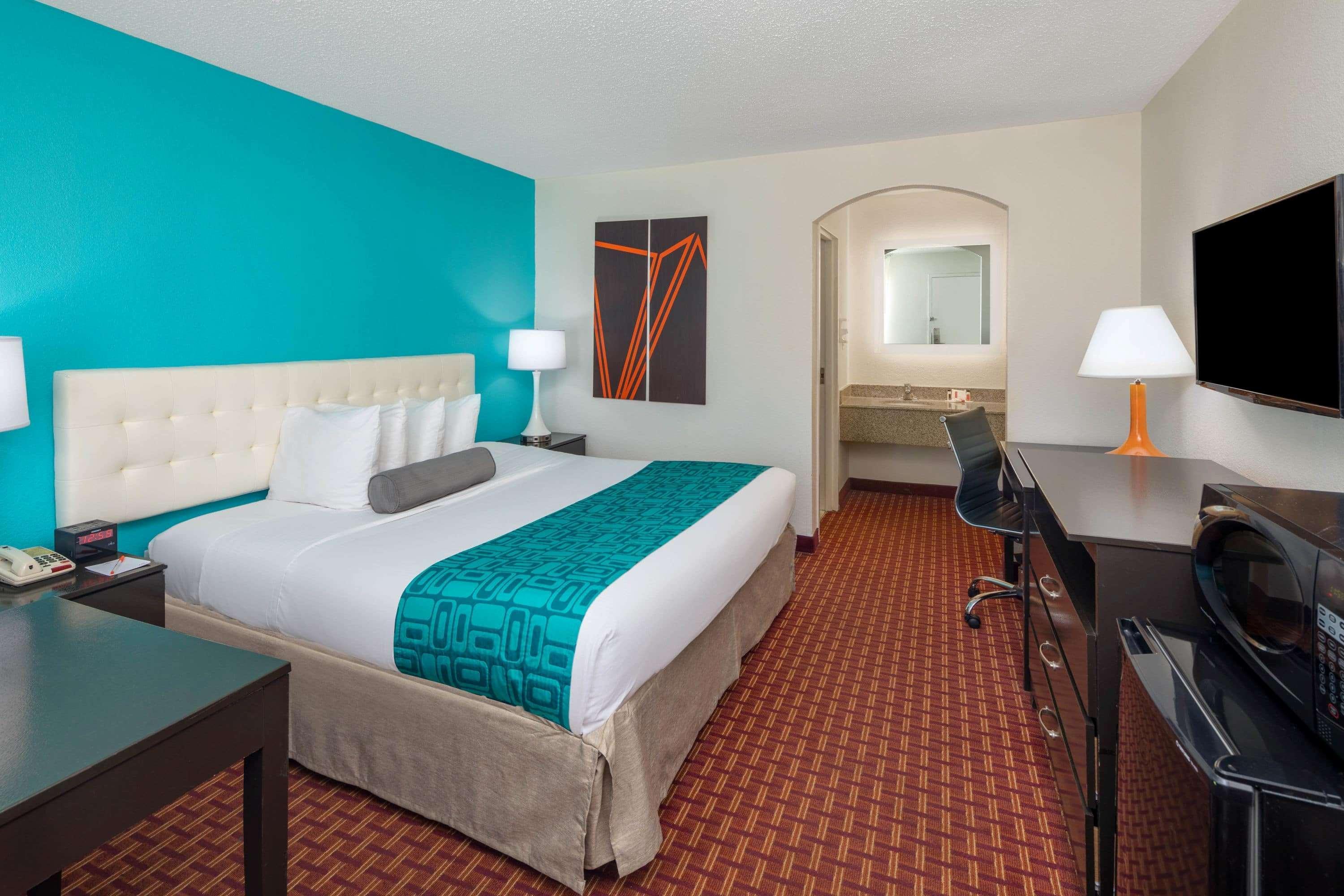 Howard Johnson By Wyndham Rock Hill Bagian luar foto