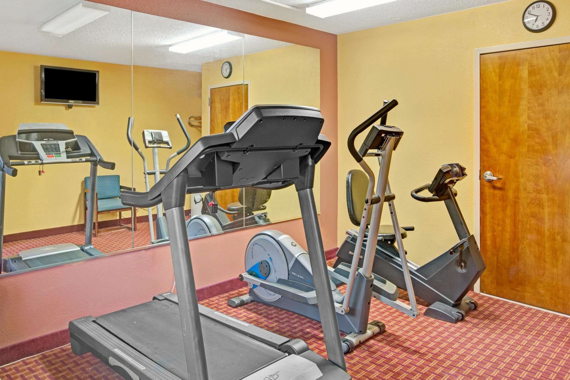 Howard Johnson By Wyndham Rock Hill Bagian luar foto